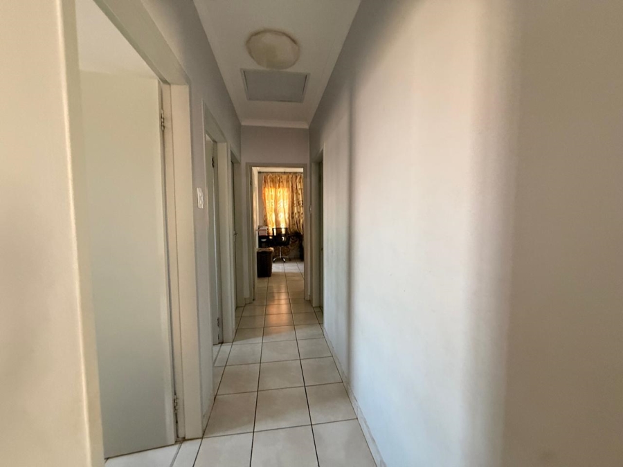 3 Bedroom Property for Sale in Waterkloof East North West